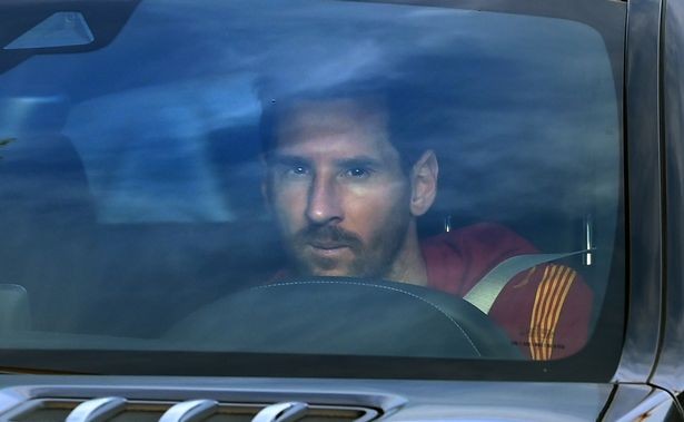 Top 5 cầu thủ lương cao nhất thế giới: Bất ngờ Messi - ảnh 2