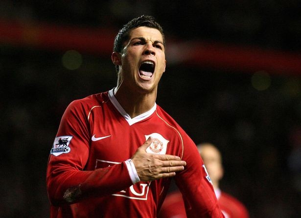 Có Ronaldo, MU lập tức ‘đá đểu’ Man City - ảnh 2