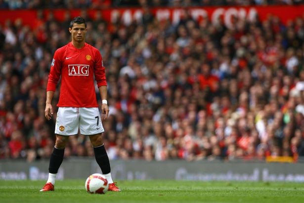 Ronaldo mặc 2 số áo khác nhau ở MU - ảnh 4