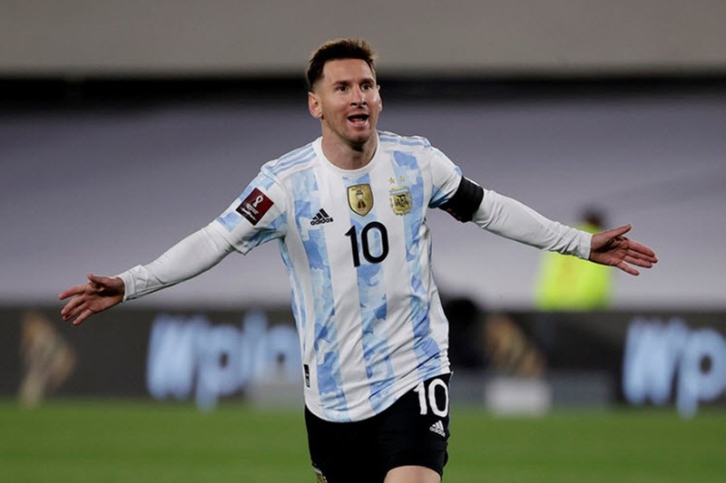 Lập hat-trick, Messi đi vào lịch sử bóng đá Nam Mỹ - ảnh 1