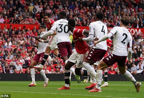  Bruno đá hỏng penalty, MU thua sốc Aston Villa - ảnh 8