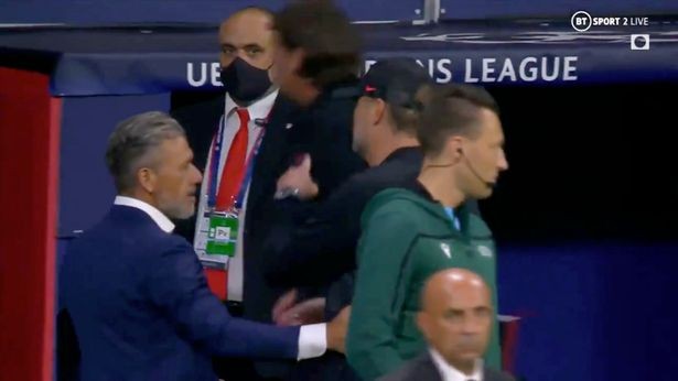 Klopp và Simeone lên tiếng về vụ lùm xùm từ... cái bắt tay - ảnh 2