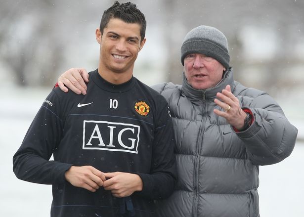 Ronaldo kể chuyện đẫm nước mắt về Sir Alex và người cha sắp qua đời - ảnh 3