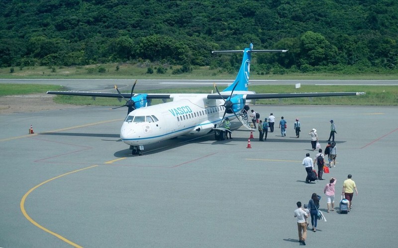 Vietnam Airlines bán 6 máy bay ATR-72 - ảnh 1