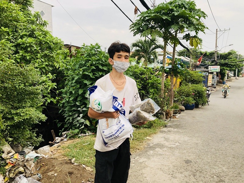 'Tôi thấy quê hương bên mình những lúc cần chia sẻ động viên' - ảnh 6