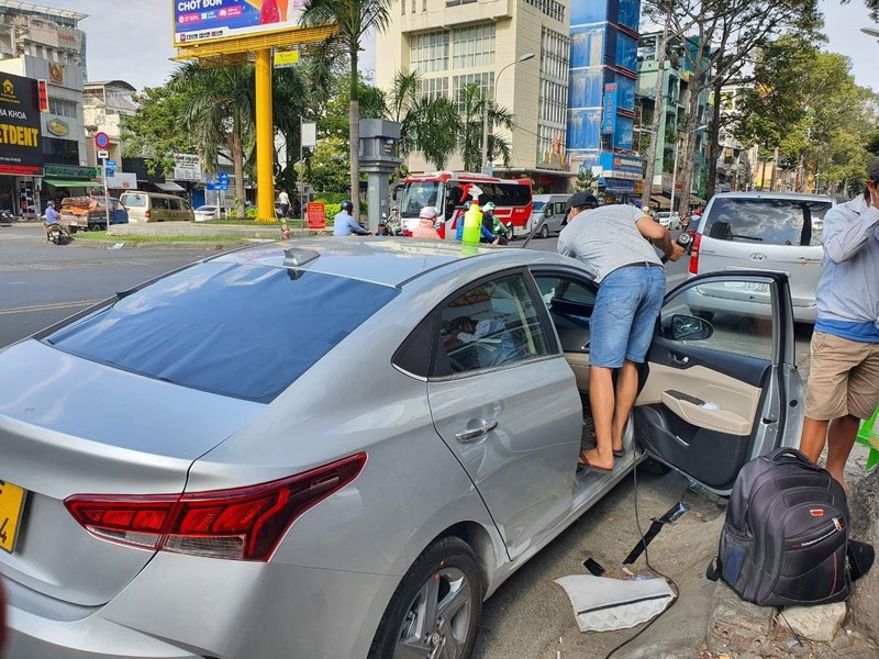 Gắn đồ chơi trên ô tô có bị hãng từ chối bảo hành? - ảnh 1