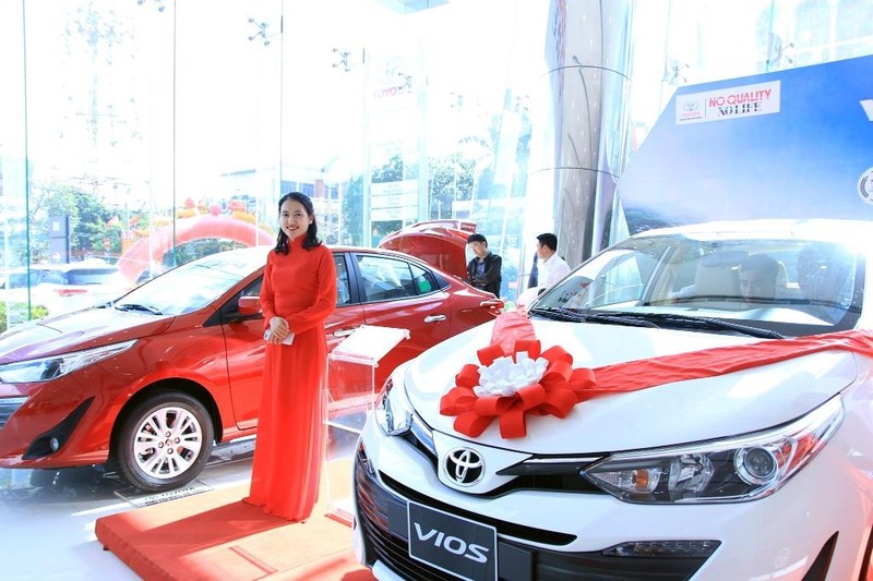 Loạt sedan giá rẻ đua nhau giảm giá, vực dậy doanh số - ảnh 1