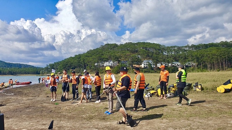 Công ty du lịch đảm bảo khoảng cách 2m cho du khách khi tổ chức tour  - ảnh 2