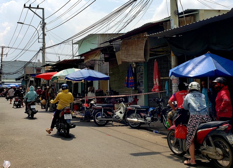 TP Thủ Đức: 2 vợ chồng nguy kịch trong vụ cháy - ảnh 2