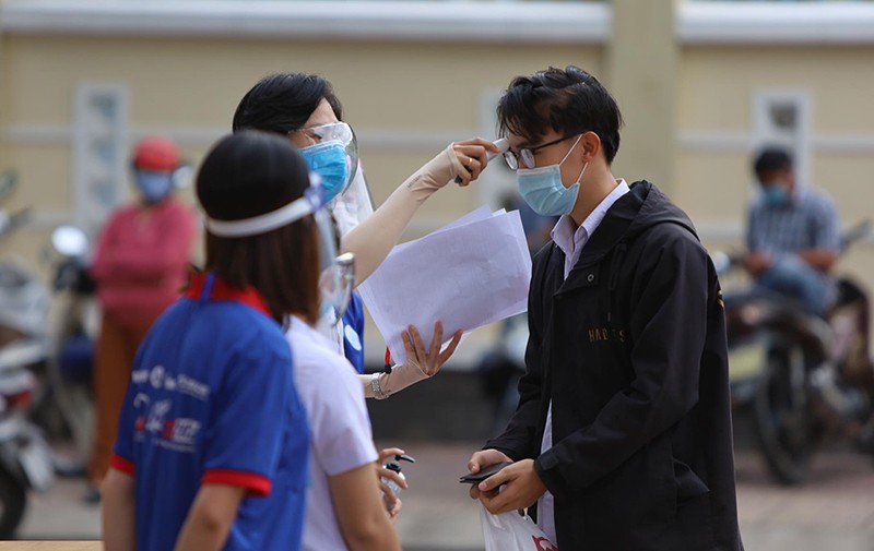 Hơn 400 thí sinh ở Khánh Hòa phải dừng thi do COVID-19 - ảnh 1