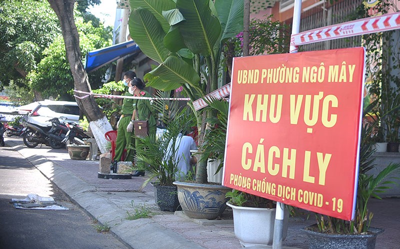 Phong tỏa 5 phường ở Quy Nhơn do xuất hiện xuất hiện ổ dịch lớn - ảnh 1