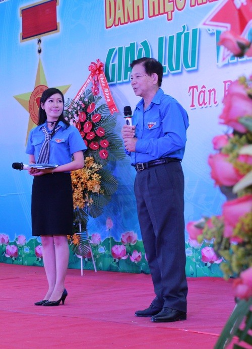 Nguyên chủ tịch nước Nguyễn Minh Triết xúc động hội ngộ đồng đội ở R - ảnh 2