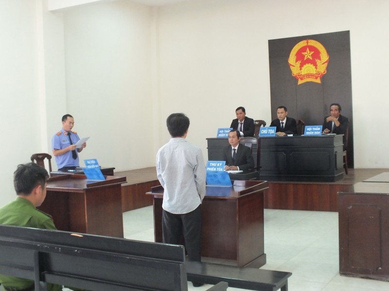Bình Chánh: Tòa nghi lọt tội giết người - ảnh 1