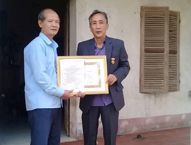 Từ thân phận tử tù đến ngày nhận huy hiệu 30 năm tuổi Đảng - ảnh 1