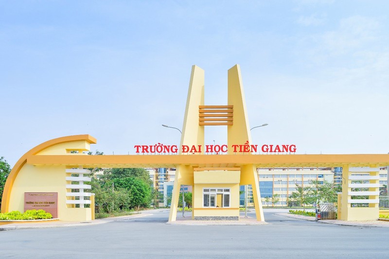 Vượt mốc 5.600 ca COVID-19, Tiền Giang lập bệnh viện dã chiến 3.000 giường  - ảnh 1