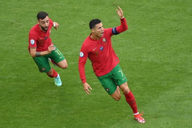 Cristiano Ronaldo mới là 'người ngoài hành tinh' - ảnh 1