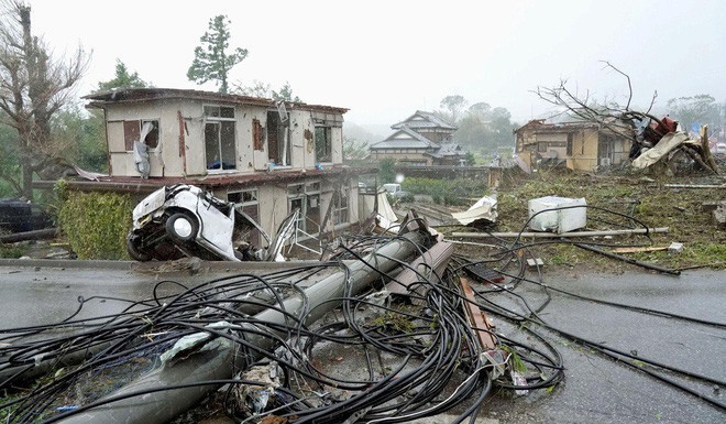 Siêu bão Hagibis bắt đầu tàn phá Nhật Bản - ảnh 3