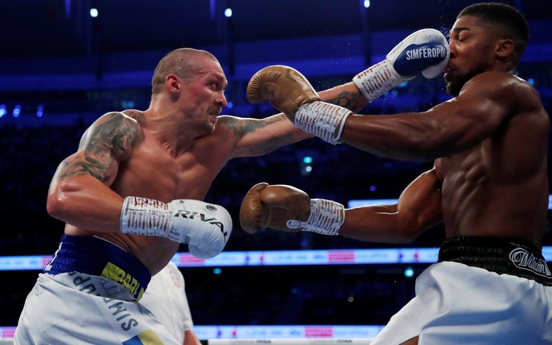 Usyk đã có thông hành rời Ukraine tái đấu Joshua - ảnh 1