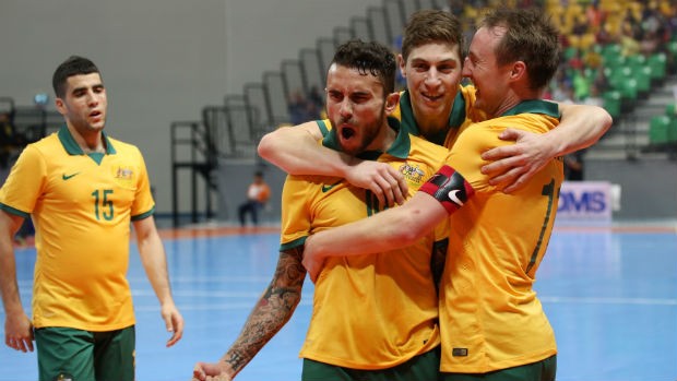 Futsalroos công bố 14 tuyển thủ tranh vé với VN - ảnh 1