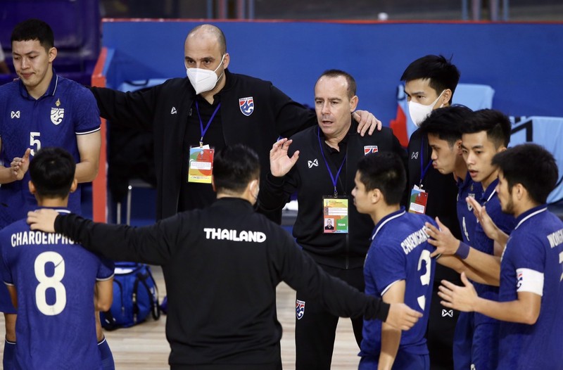Vì sao tuyển Futsal Thái hòa “trối chết” trước Indonesia - ảnh 2