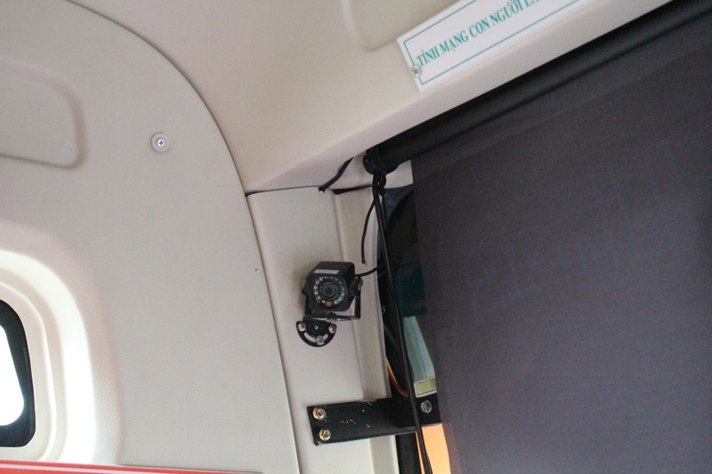 Ngày đầu TP.HCM xử phạt xe khách không lắp camera giám sát - ảnh 3