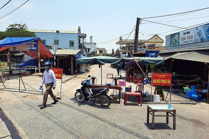 Dân về quê ăn tết: Nơi nới lỏng, nơi vẫn siết chặt - ảnh 2