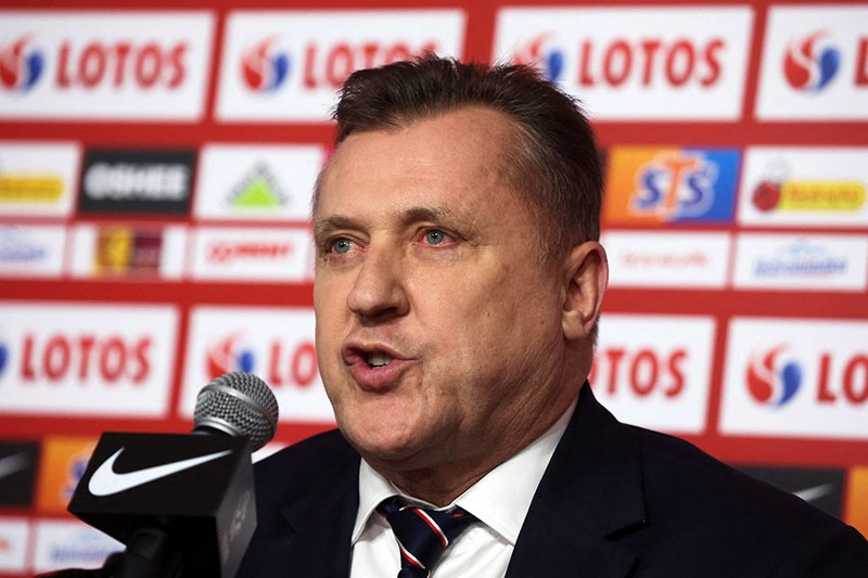 Ba Lan kêu gọi trừng phạt bóng đá Nga - ảnh 1
