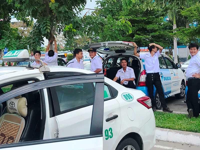 Hiệp hội Taxi Đà Nẵng đòi khởi kiện Grab - ảnh 1