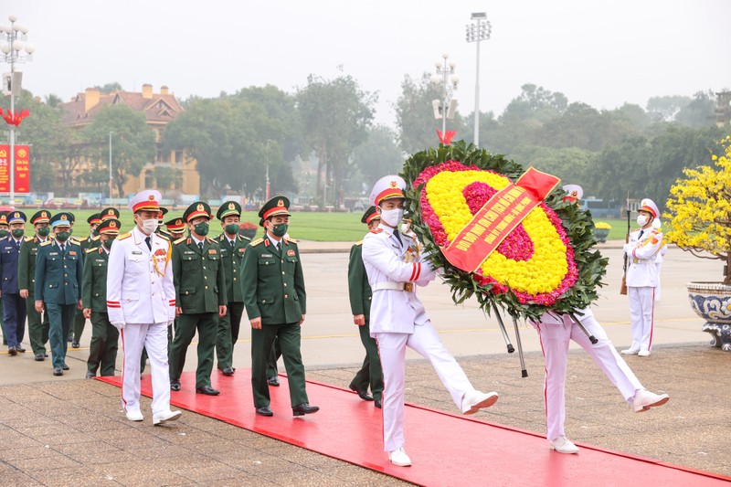 Lãnh đạo Đảng, Nhà nước vào Lăng viếng Chủ tịch Hồ Chí Minh dịp Tết Nhâm Dần - ảnh 6