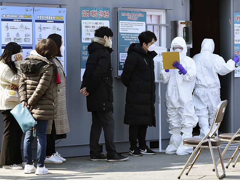 Hàn Quốc: Thêm người chết, số ca nhiễm tăng gần gấp rưỡi  - ảnh 1