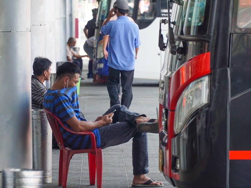  Nhiều nhà xe ở Đà Nẵng 'méo mặt' vì giá xăng dầu tăng - ảnh 1