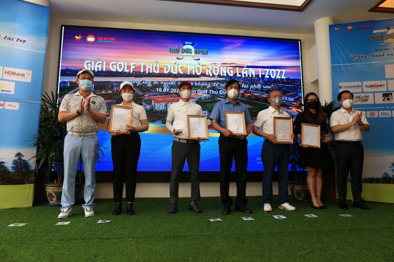 30 tỉ đồng ở giải Golf Thủ Đức chung tay vì người nghèo - ảnh 7