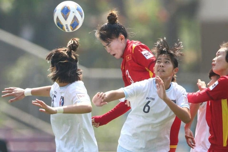 ‘Lửa’ COVID-19 thử vàng bóng đá Việt Nam - ảnh 3