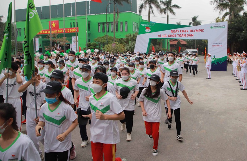 Tặng huân chương cho người hùng Lê Văn Công, ra mắt bài hát SEA Games - ảnh 3