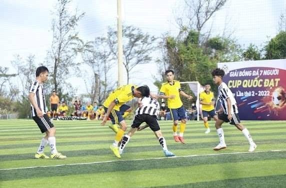Nhộn nhịp và chuyên nghiệp ở sân chơi bóng đá Lê Thanh Phong - ảnh 5