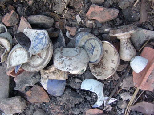 Hàng trăm mảnh gốm sứ phát lộ phản ánh những dấu tích khảo cổ học quan trọng về cảng Bến Nghé xưa 