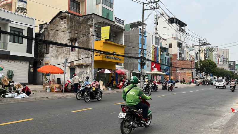 Các đơn vị đang tích cực bàn giao mặt bằng cho tuyến metro số 2 - ảnh 8