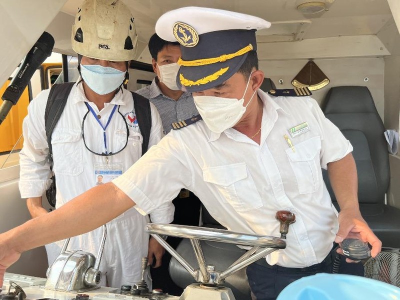 Sau vụ lật ca nô ở Quảng Nam, người dân TP.HCM...  sợ đi tàu - ảnh 1