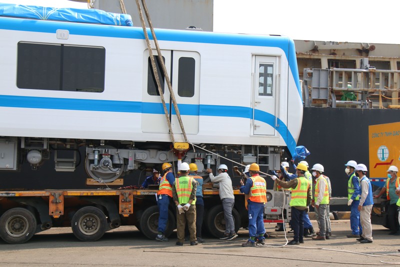 Thêm 2 đoàn tàu metro đã về tới TP.HCM - ảnh 2