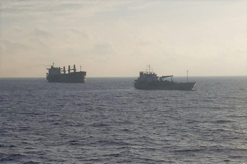Quân chủng Hải quân điều tàu kéo tàu Pacific 07 bị hỏng máy trên biển - ảnh 1