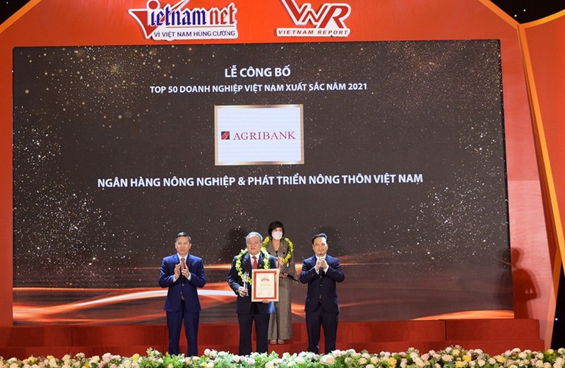 Agribank – TOP10 Doanh nghiệp lớn nhất Việt Nam năm 2021 - ảnh 1