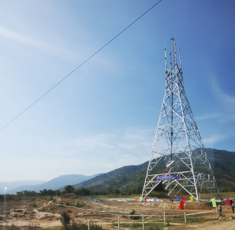 EVN đảm bảo tiến độ dự án truyền tải điện tại nhiệt điện Vân Phong 1 - ảnh 2