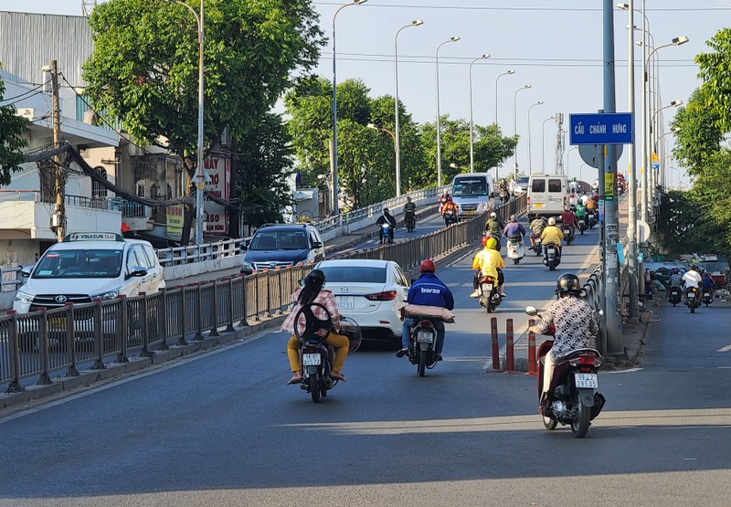 Đường phố Sài Gòn với những khoảnh khắc chiều cuối năm - ảnh 1