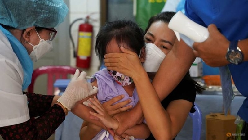 Campuchia tiêm vaccine ngừa COVID-19 của Trung Quốc cho trẻ từ 3 đến 4 tuổi - ảnh 2