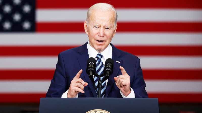 Ông Biden nói có hơn 30 nước cùng Mỹ xả kho dự trữ dầu - ảnh 1