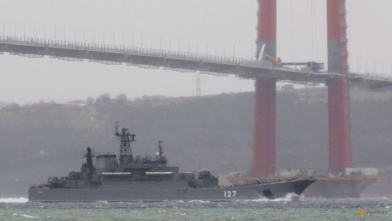 Nga đưa 6 tàu đổ bộ đến Biển Đen tập trận - ảnh 1