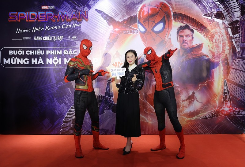 Khán giả cùng dàn sao Hà Nội háo hức xem Spider-Man: No way home  - ảnh 3