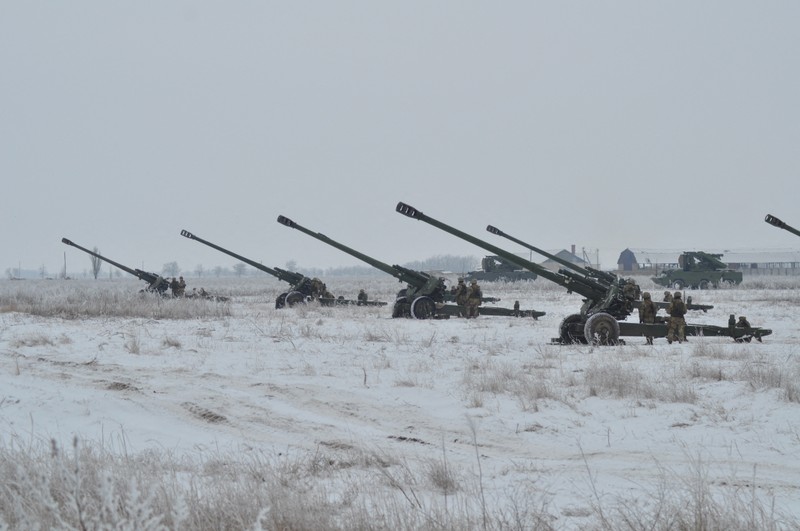 Ảnh: Lính Ukraine huấn luyện với tên lửa chống tăng Anh mới chuyển giao - ảnh 3