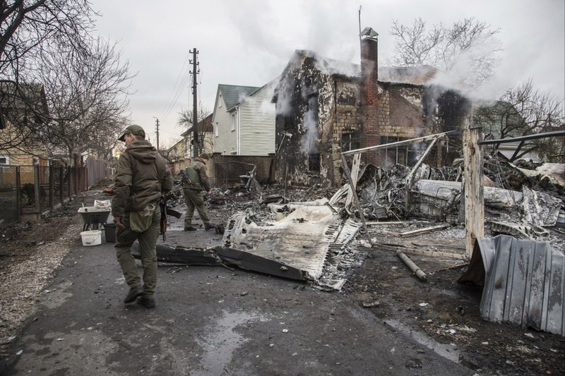 Nga, Ukraine công bố số thương vong, tổn thất đối phương sau 4 ngày chiến sự  - ảnh 1
