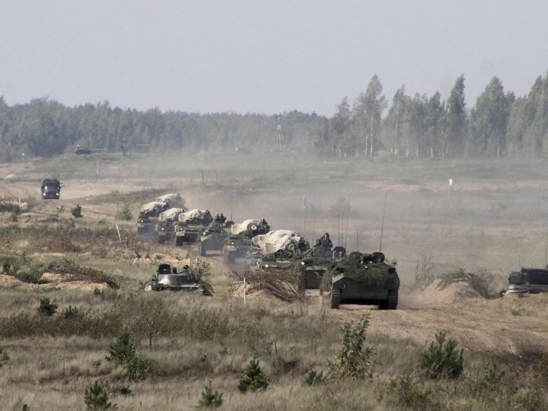 Nga và Belarus tập trận chung dọc biên giới Ukraine tuần trước. Ảnh: AP